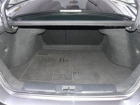 Used 2020 Nissan Sentra SV image 9