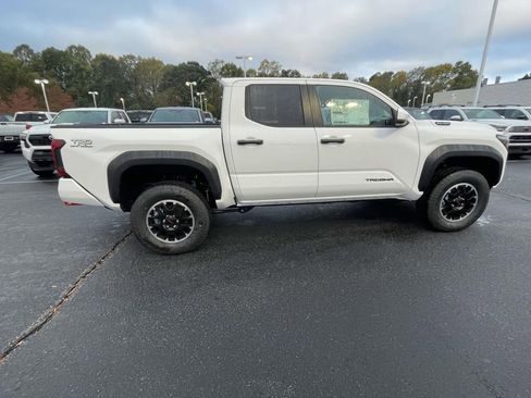 New 2025 Toyota Tacoma TRD Off-Road image 13