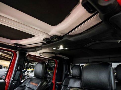 Used 2021 Jeep Gladiator Mojave image 15