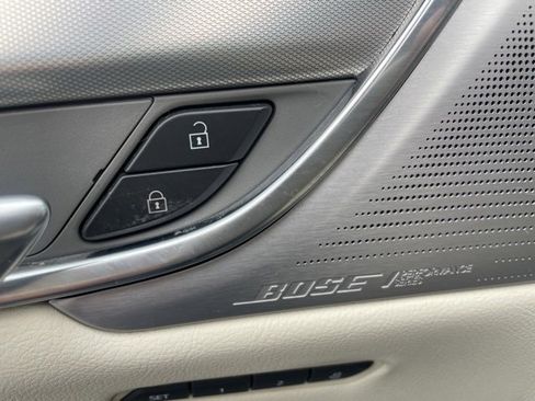 Used 2020 Cadillac XT5 Premium Luxury image 14