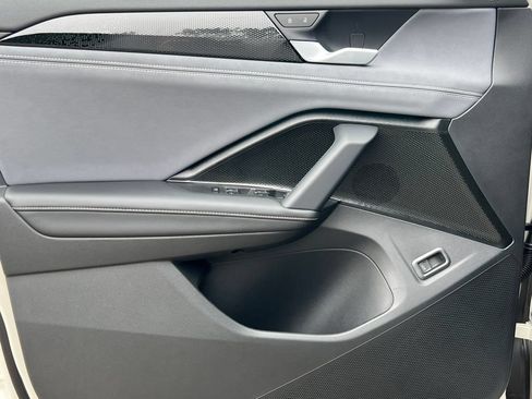 New 2026 Volkswagen Tiguan SE R-Line AWD/4WD image 15