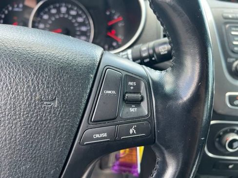Used 2014 Kia Sorento LX FWD image 16