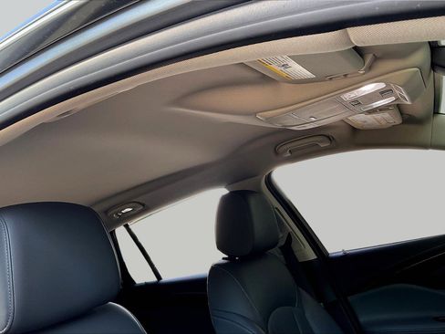 Used 2020 Buick Envision Essence FWD image 27