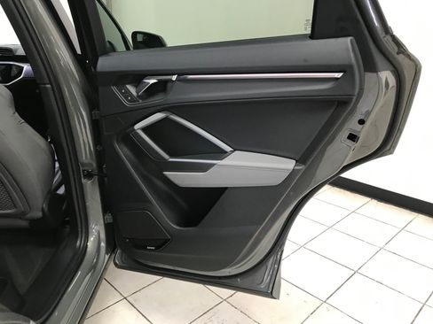 Used 2024 Audi Q3 2.0T Premium Plus w/ Premium Plus Package AWD/4WD image 13