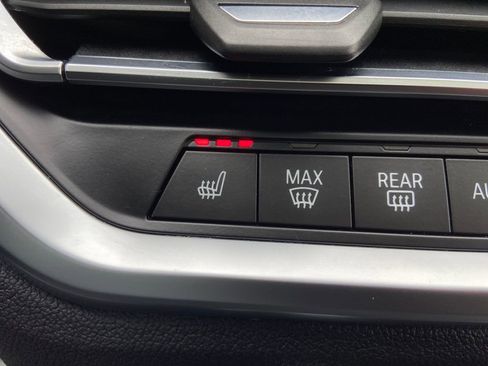 Used 2021 BMW 330i xDrive Sedan w/ Convenience Package image 28