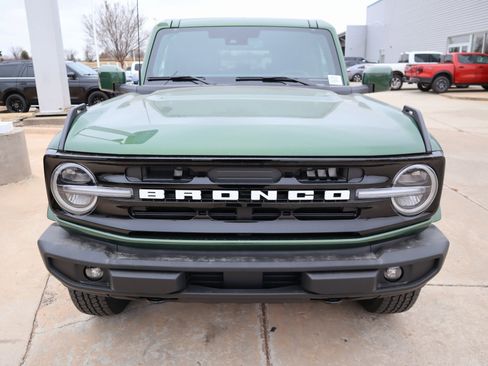 New 2025 Ford Bronco Outer Banks image 10