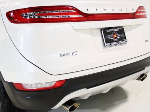 Used 2017 Lincoln MKC Select w/ Lincoln MKC Climate Package image 70