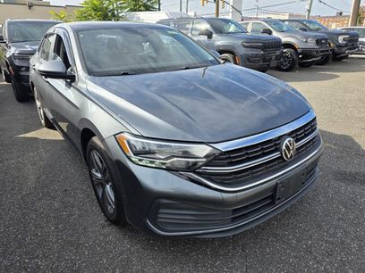 Used 2022 Volkswagen Jetta SE