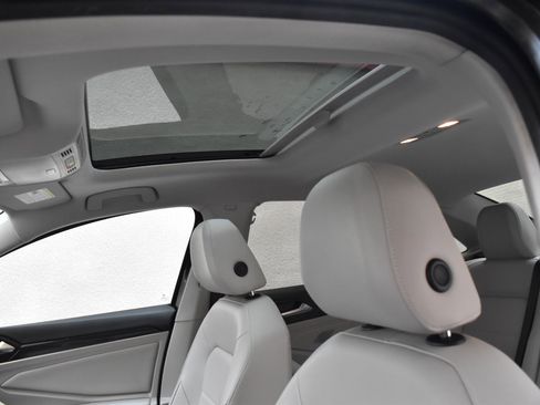 Used 2022 Volkswagen Jetta SE image 26