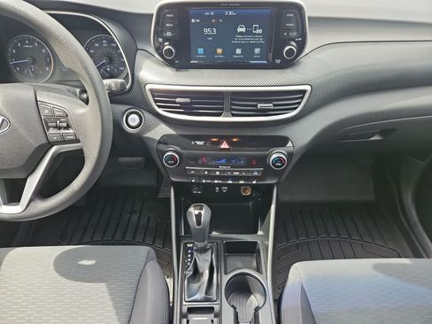 Used 2019 Hyundai Tucson SEL FWD image 11