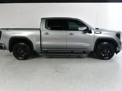 Used 2024 GMC Sierra 1500 Elevation w/ Elevation Premium Package AWD/4WD image 3