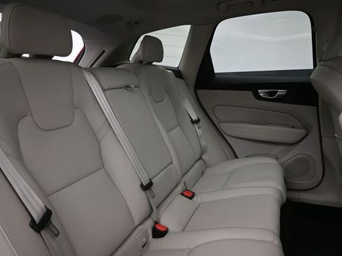 Used 2023 Volvo XC60 B5 Plus w/ Protection Package Premier image 34