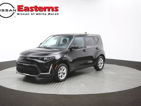 Used 2025 Kia Soul LX w/ LX Technology Package FWD image 54