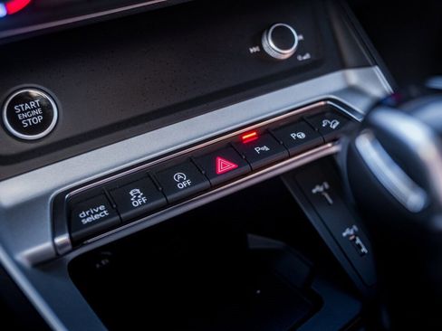 Used 2021 Audi Q3 2.0T Premium Plus w/ Premium Plus Package image 24