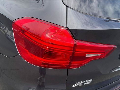 Used 2018 BMW X3 xDrive30i w/ Premium Package AWD/4WD image 32