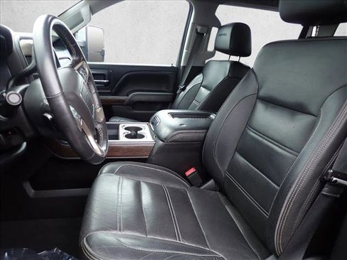 Used 2019 GMC Sierra 2500 Denali w/ Duramax Plus Package image 10