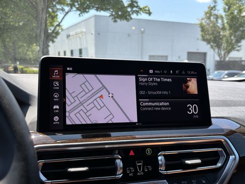 Certified 2025 BMW X4 xDrive30i AWD/4WD image 24