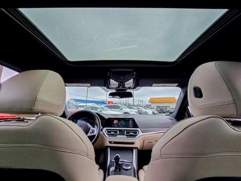 Used 2022 BMW 430i xDrive Coupe w/ M Sport Package image 32