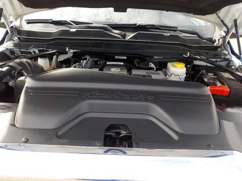 Used 2023 RAM 2500 Tradesman w/ Chrome Appearance Group AWD/4WD image 32