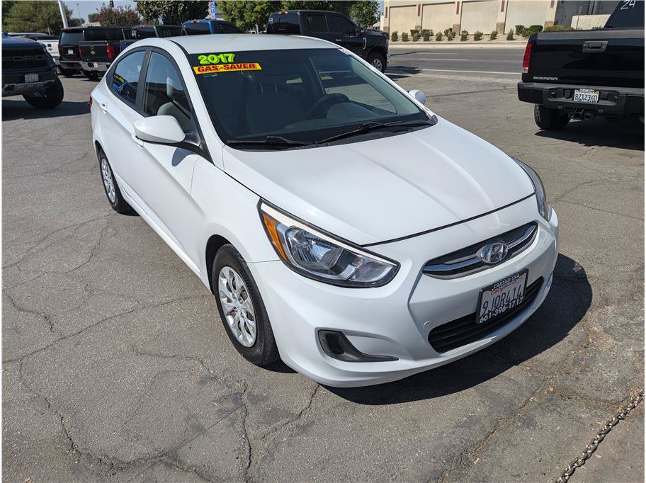 Used 2017 Hyundai Accent SE FWD image 3