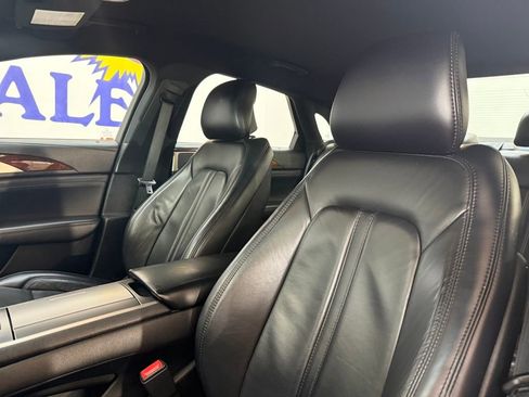 Used 2019 Lincoln MKZ Reserve image 10