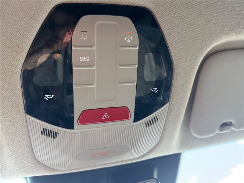 Used 2025 Kia K4 FWD image 14