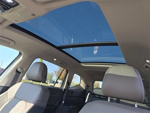 New 2025 Volkswagen Atlas SEL AWD/4WD image 2