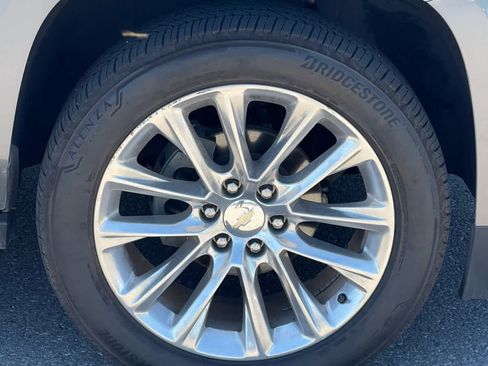 Used 2019 Chevrolet Tahoe Premier w/ Premier Plus Edition AWD/4WD image 13