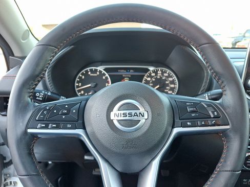 Used 2021 Nissan Sentra SR w/ SR Premium Package image 23