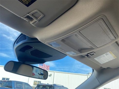 Used 2020 Ford Escape SE Sport image 31