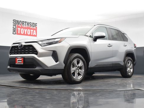 Used 2022 Toyota RAV4 XLE image 30