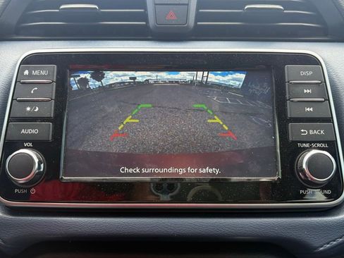 Used 2025 Nissan Versa SV image 25