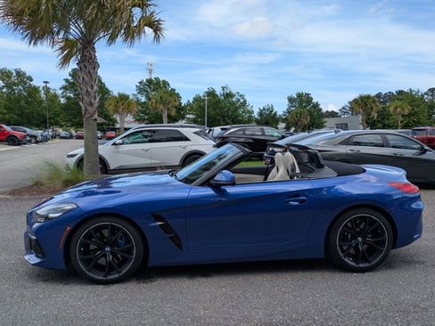 Used 2024 BMW Z4 M40i w/ Premium Package RWD image 9