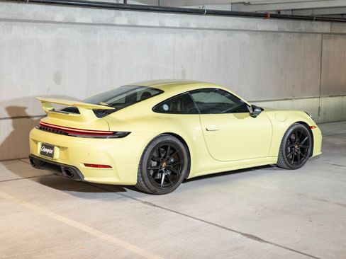 Certified 2025 Porsche 911 Carrera T RWD image 9