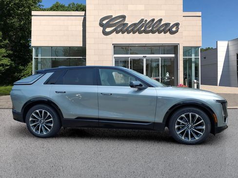 New 2026 Cadillac Lyriq Sport AWD/4WD image 6