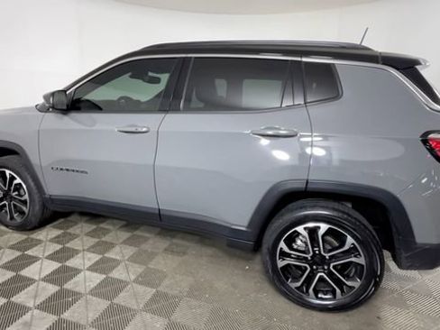 Used 2024 Jeep Compass Limited w/ Sun and Sound Group AWD/4WD image 7