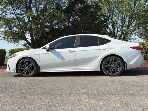 Used 2025 Toyota Camry XSE w/ Premium Plus Package image 8