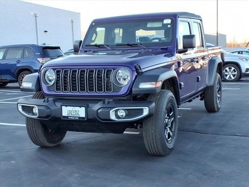 New 2026 Jeep Gladiator Sport image 2