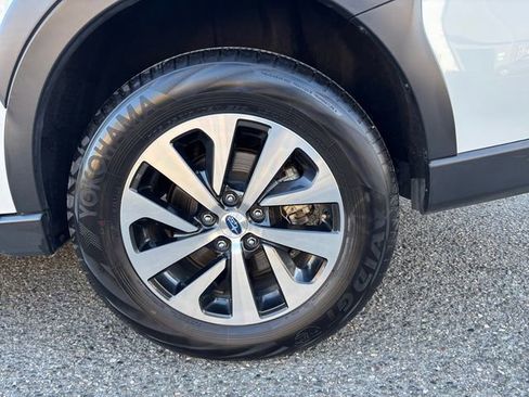 Certified 2025 Subaru Outback 2.5i image 27