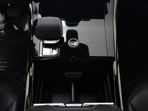 Certified 2026 Land Rover Range Rover Sport SE AWD/4WD image 12