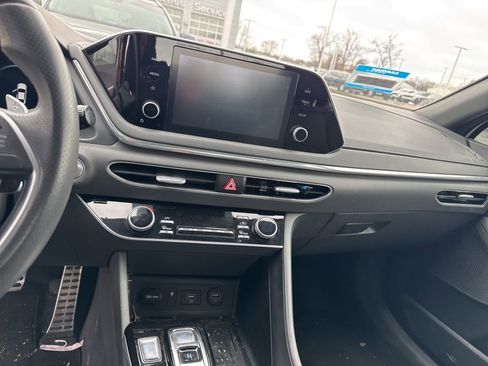 Used 2020 Hyundai Sonata SEL Plus image 9