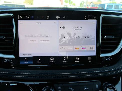 New 2025 Chrysler Pacifica Select image 34