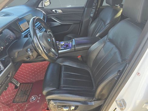 Used 2020 BMW X7 M50i image 4