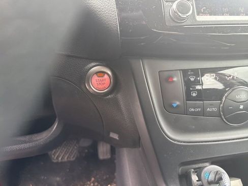 Used 2019 Nissan Sentra SV image 17