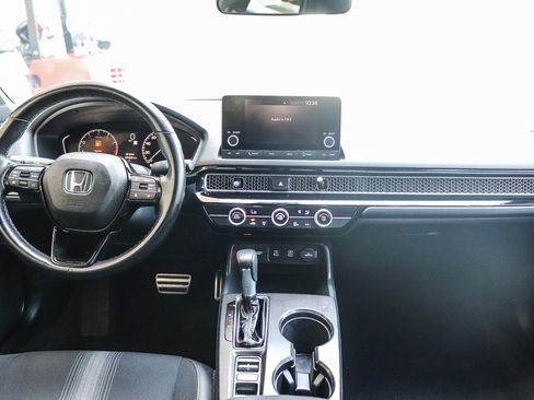 Used 2025 Honda Civic Sport image 14