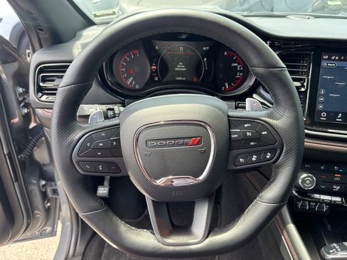 Used 2025 Dodge Durango GT AWD/4WD image 16