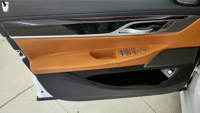 Used 2019 BMW 740i w/ M Sport Package RWD image 48