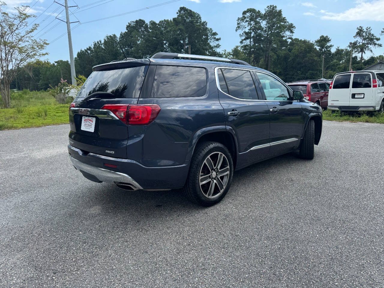 Used 2018 GMC Acadia Denali w/ Technology Package AWD/4WD image 36