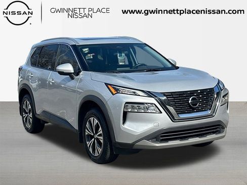 Used 2021 Nissan Rogue SV w/ Premium Package image 3