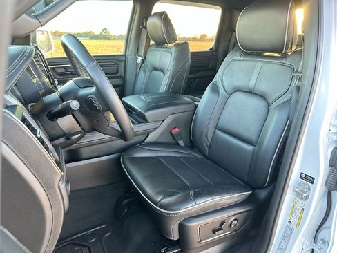 Used 2024 RAM 1500 Limited image 11